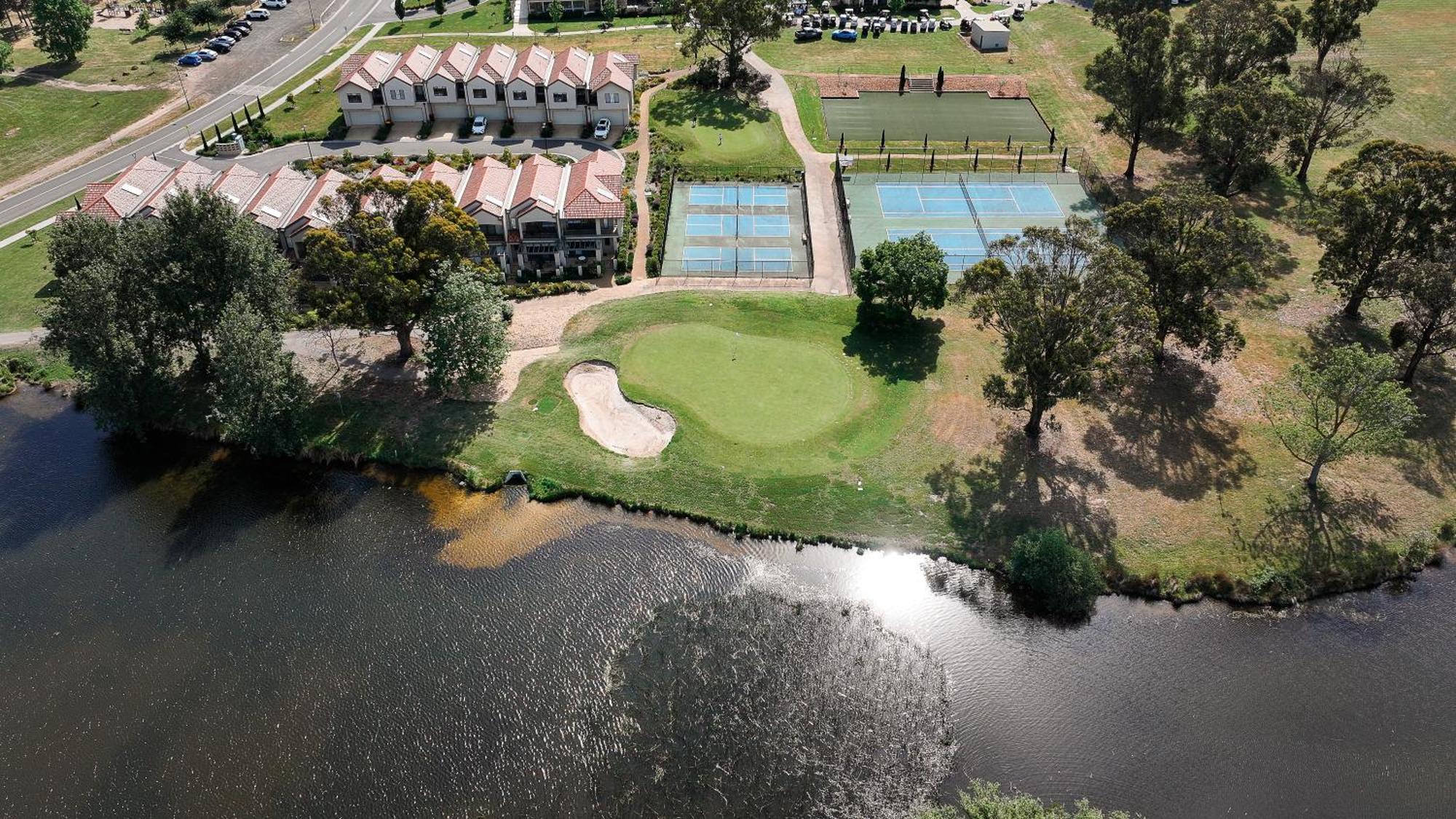Hidden Valley Resort Wallan 外观 照片