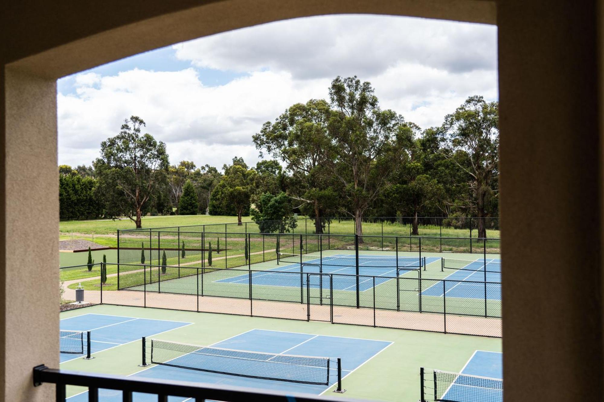 Hidden Valley Resort Wallan 外观 照片